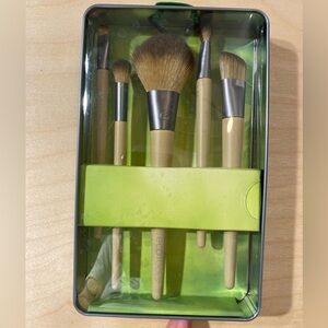 Ecotools Set of 5 Makeup Brushes (EM)